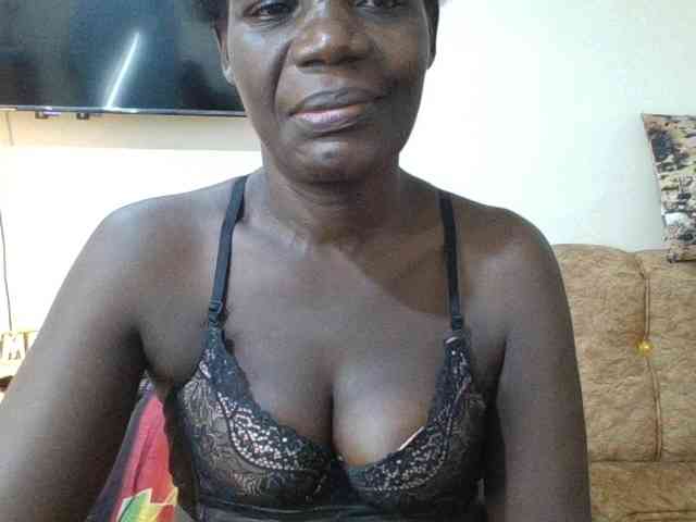 blaqqueen1 webcam