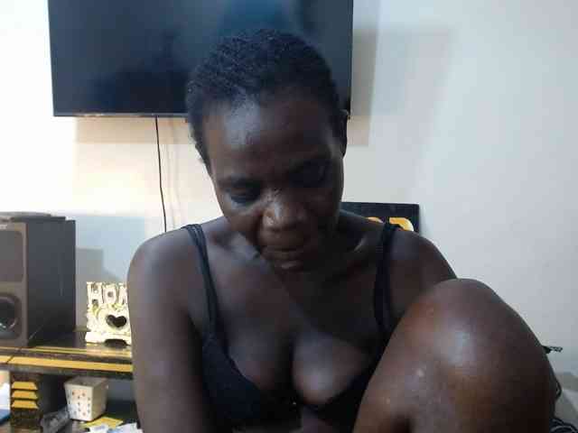 blaqqueen1 webcam