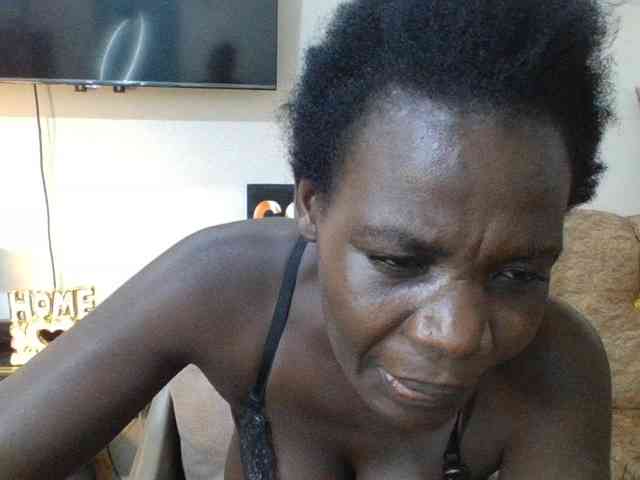 blaqqueen1 webcam