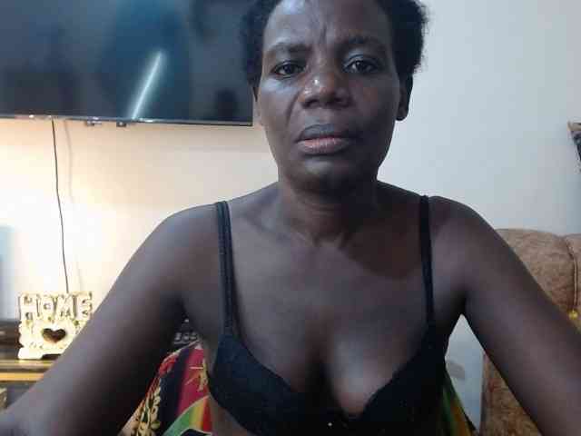 blaqqueen1 webcam