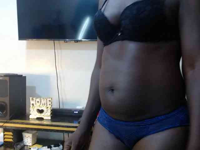 blaqqueen1 webcam