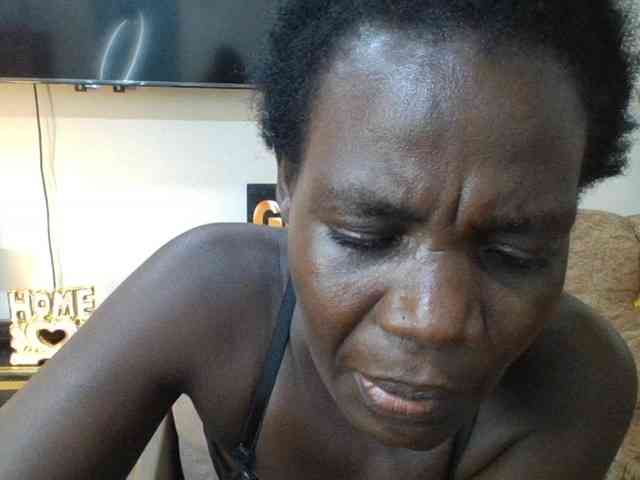 blaqqueen1 webcam