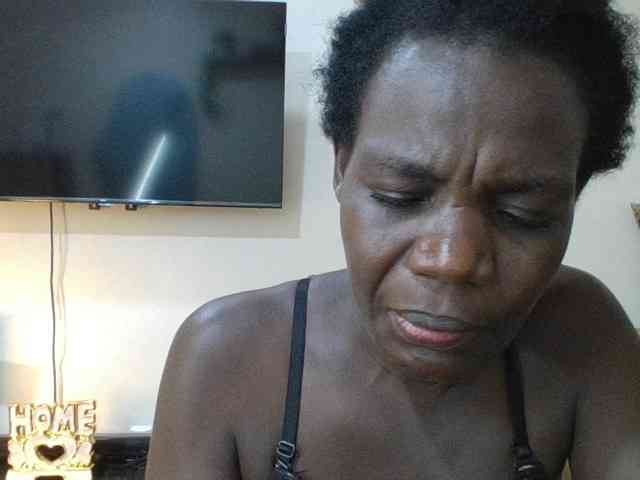 blaqqueen1 webcam