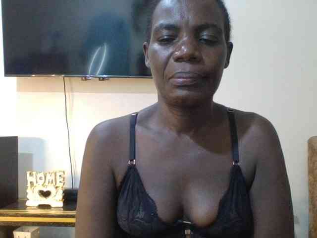 blaqqueen1 webcam