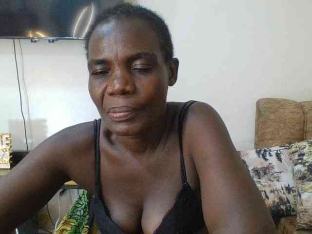 blaqqueen1 webcam