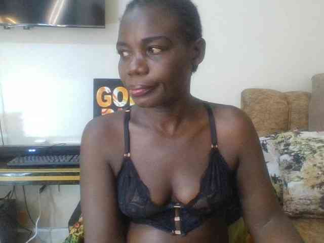 blaqqueen1 webcam