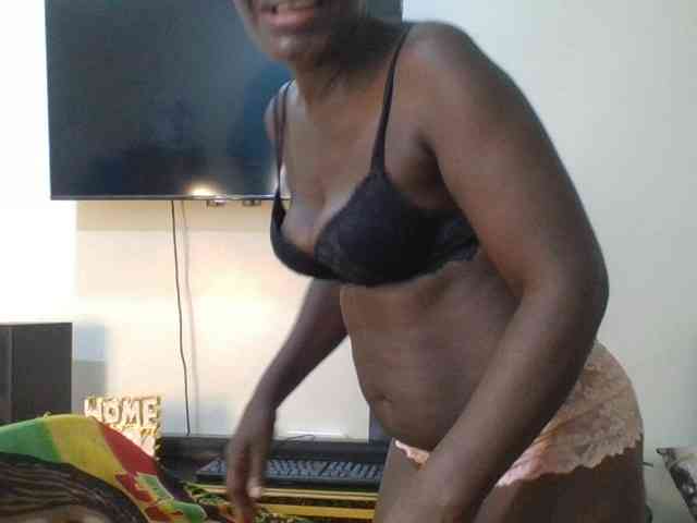 blaqqueen1 webcam
