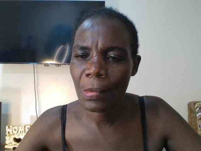 blaqqueen1 webcam