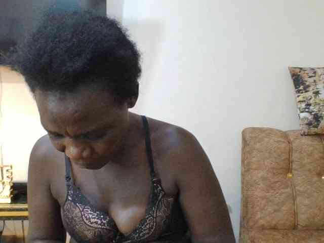 blaqqueen1 webcam