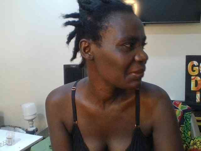 blaqqueen1 blaqqueen1