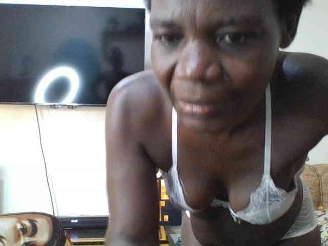 blaqqueen1 webcam
