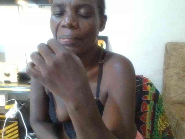 blaqqueen1 webcam