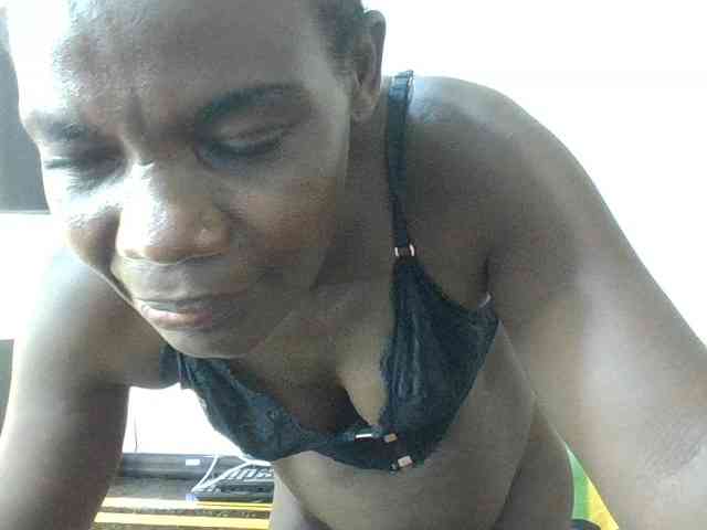 blaqqueen1 webcam