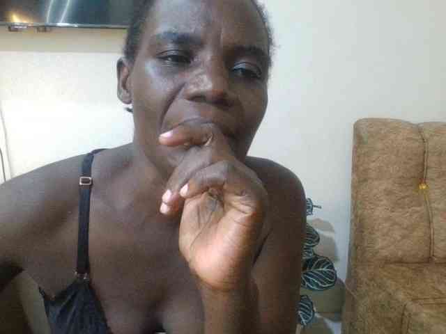 blaqqueen1 webcam