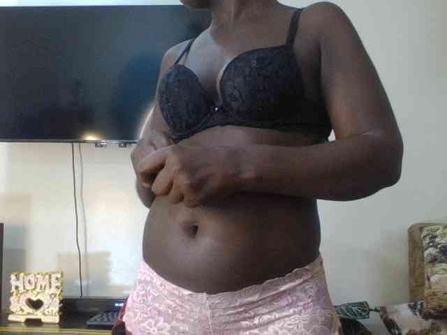 blaqqueen1 webcam
