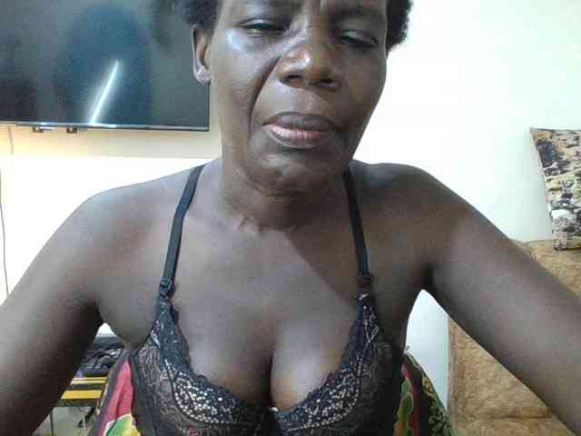 blaqqueen1 webcam