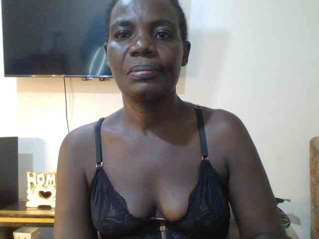 blaqqueen1 webcam