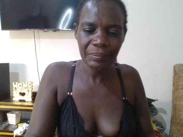 blaqqueen1 webcam