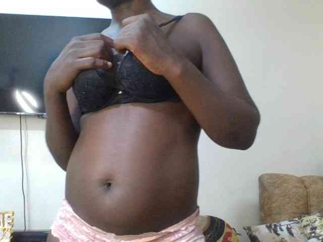 blaqqueen1 webcam