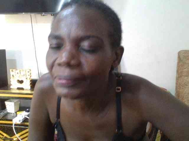 blaqqueen1 webcam