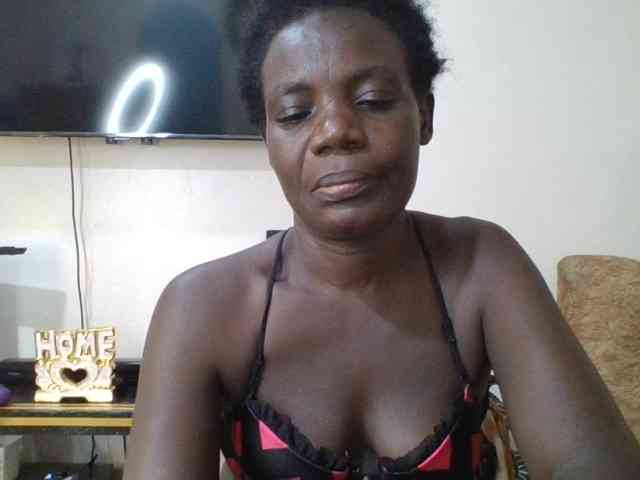 blaqqueen1 webcam