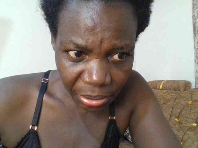 blaqqueen1 webcam