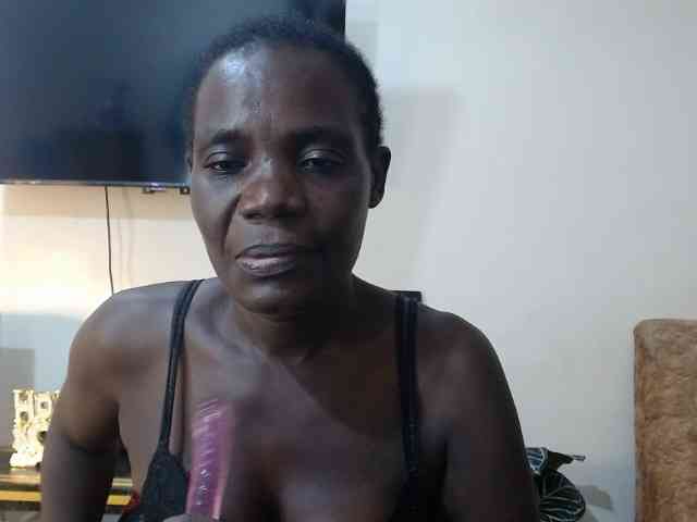 blaqqueen1 webcam