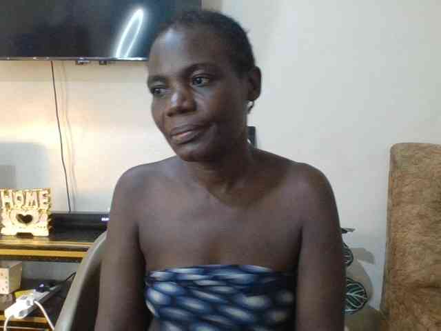 blaqqueen1 webcam