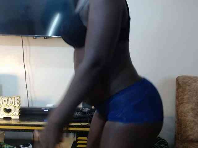 blaqqueen1 webcam