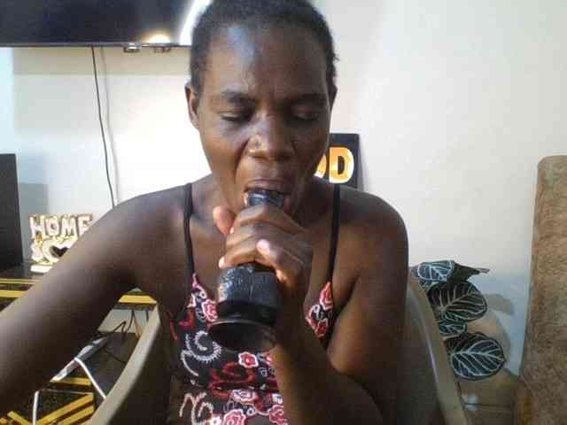 blaqqueen1 blaqqueen1