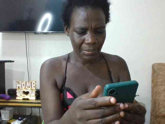 blaqqueen1 webcam