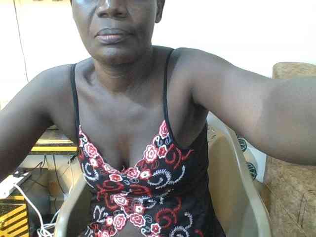 blaqqueen1 webcam