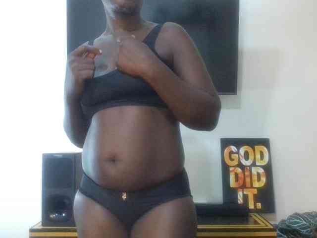 Model: blaqqueen1