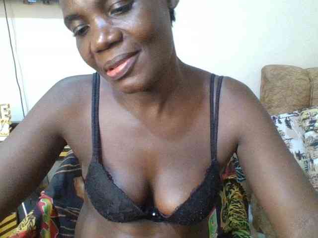blaqqueen1 webcam