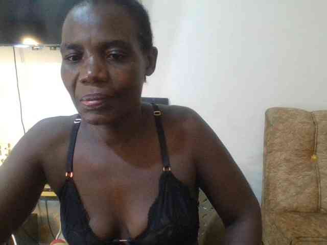 blaqqueen1 webcam