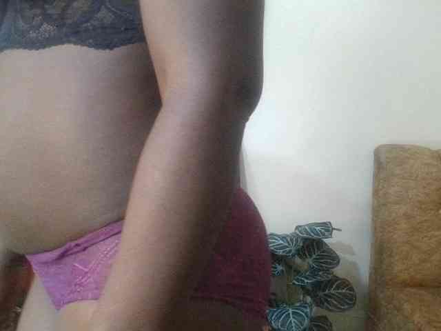 blaqqueen1 webcam