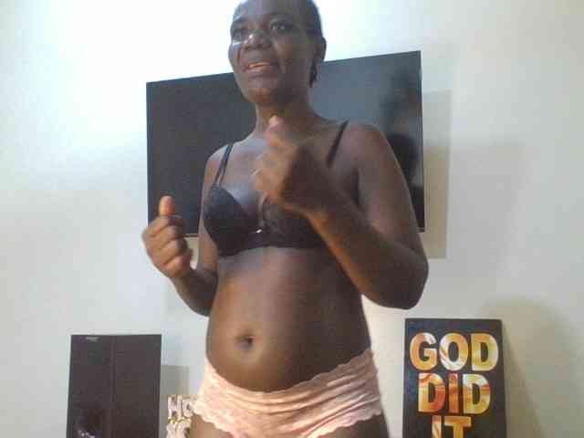 blaqqueen1 webcam