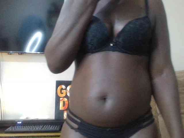blaqqueen1 webcam
