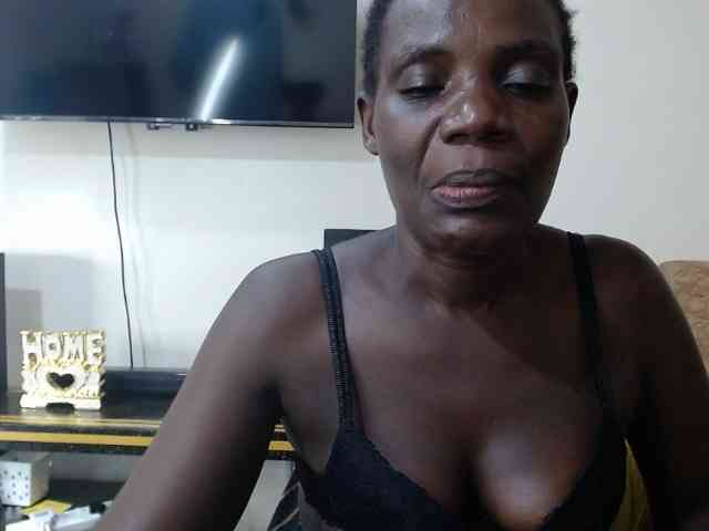 blaqqueen1 webcam
