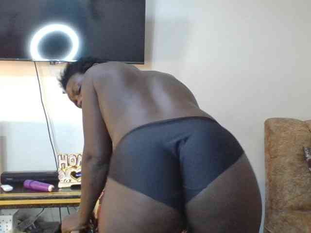 blaqqueen1 webcam