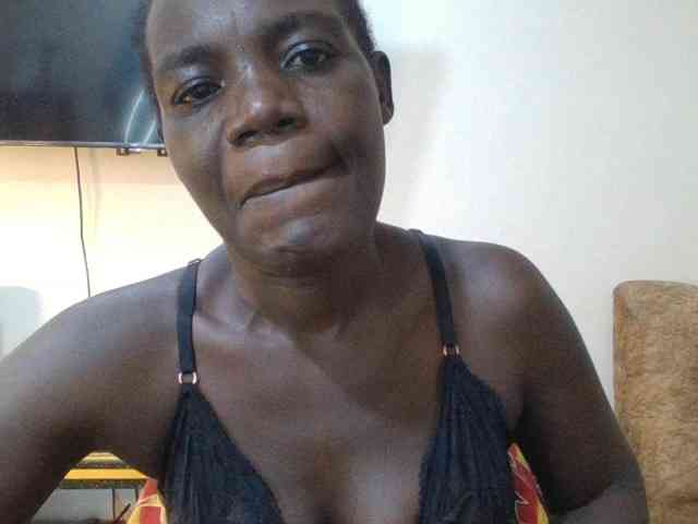 blaqqueen1 webcam