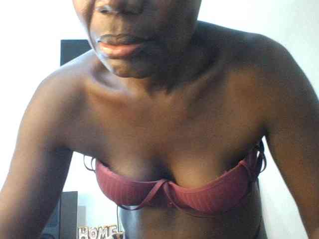 Model: blaqqueen1