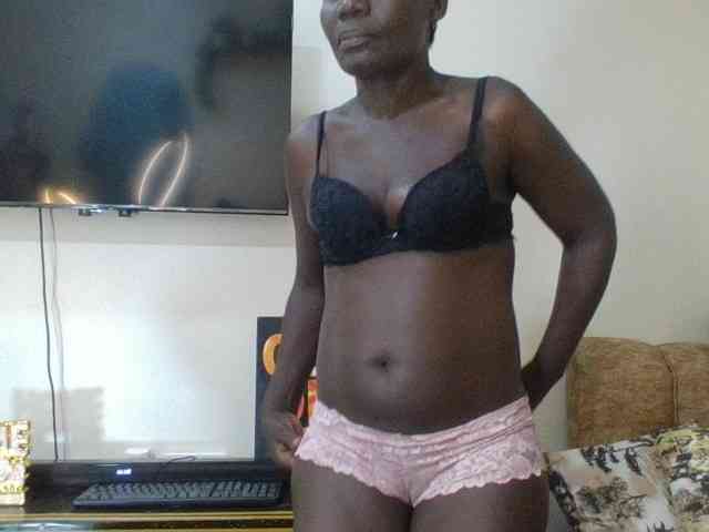 blaqqueen1 webcam