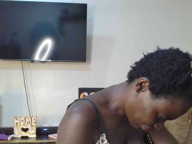 blaqqueen1 webcam
