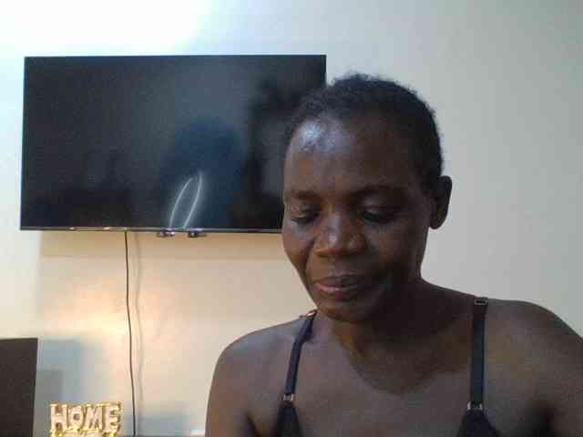 blaqqueen1 webcam