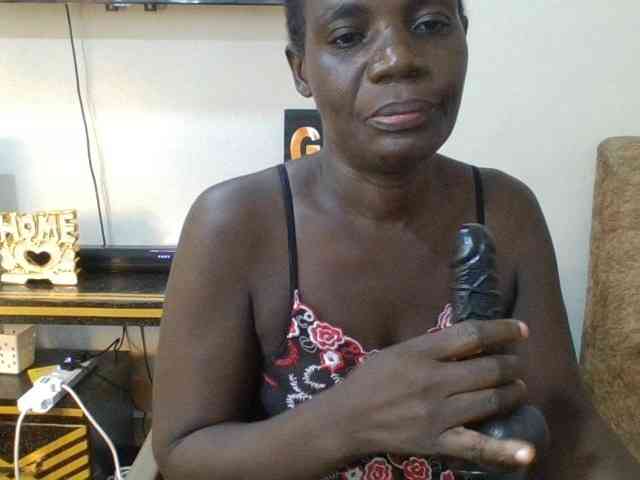 Model: blaqqueen1