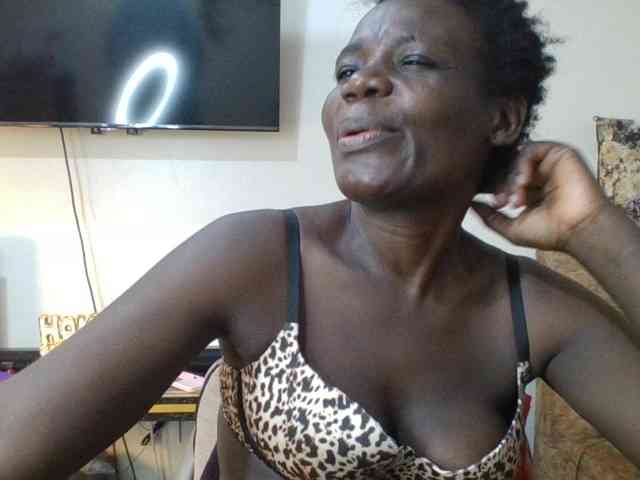 blaqqueen1 webcam