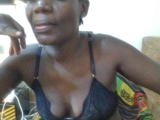 blaqqueen1 webcam