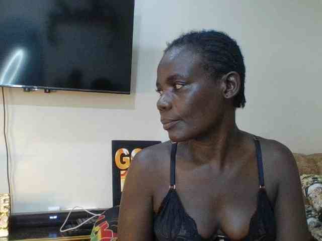 blaqqueen1 webcam