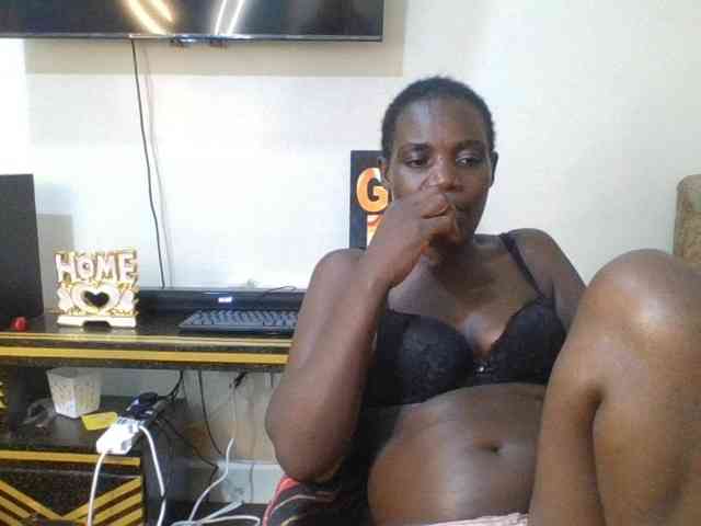 blaqqueen1 webcam